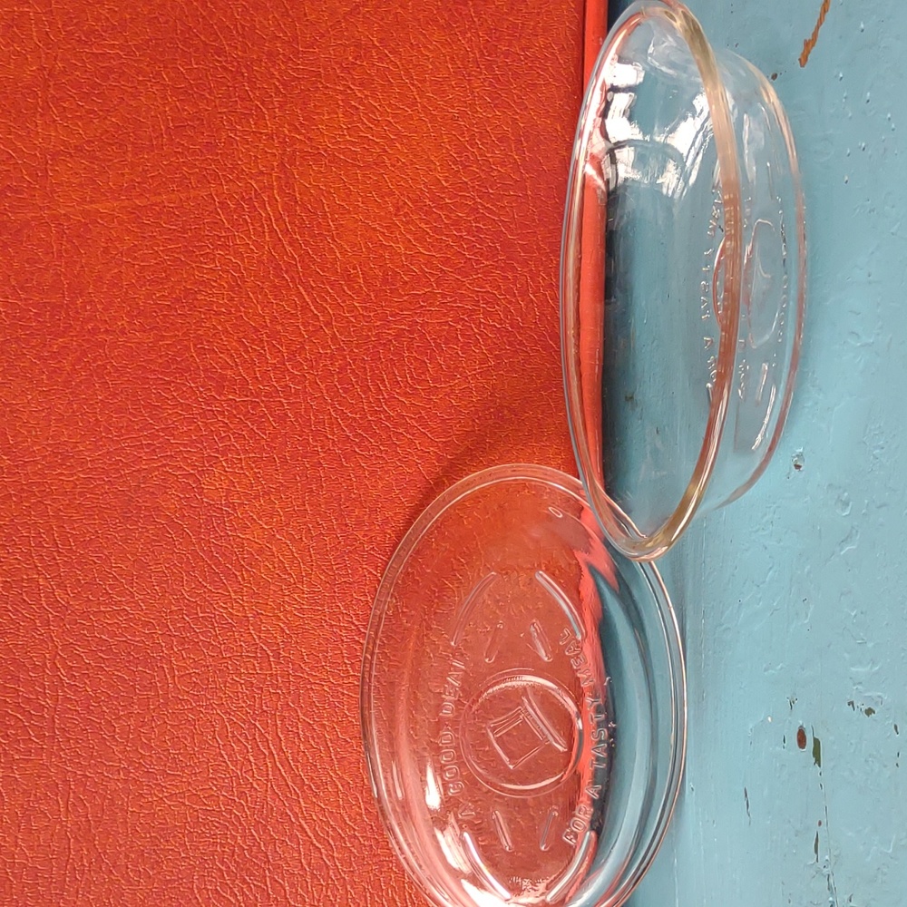 Vintage Oval dishes (2)